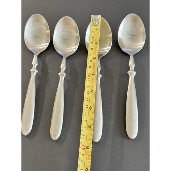 Hampton Silversmith Bistro Satin Dinner Soup Spoons 7 7/8\
